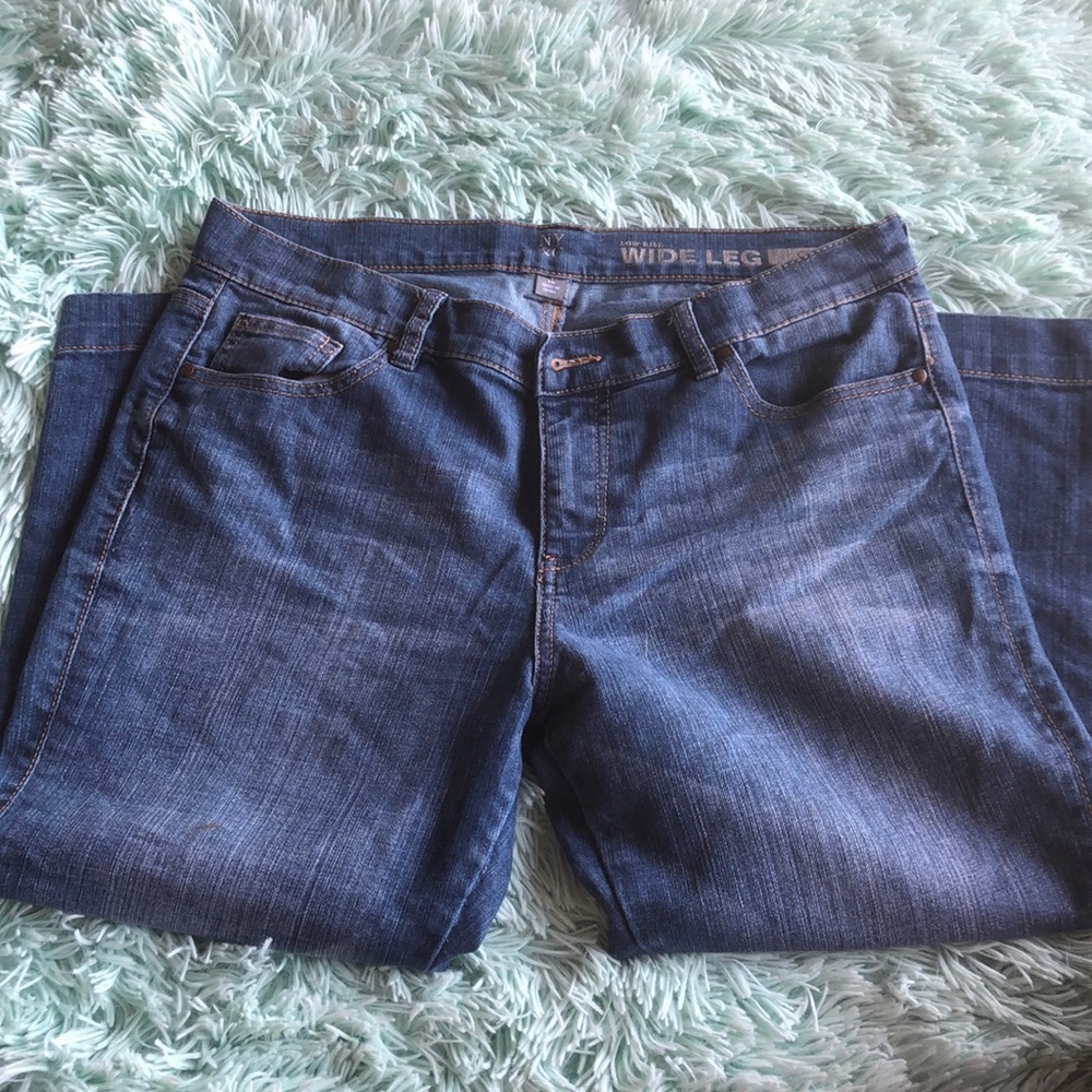 NYCO flare leg capris